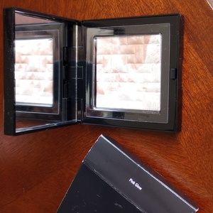BOBBI BROWN HIGHLIGHTING POWDER PINK GLOW ILLUMINATOR FOR CHEEKS & EYES NEW FS